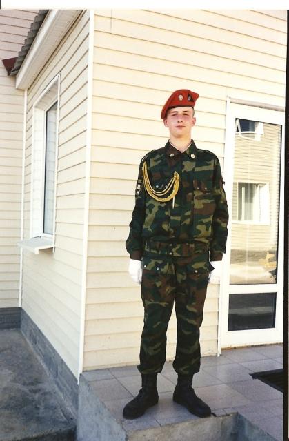 При параде =)