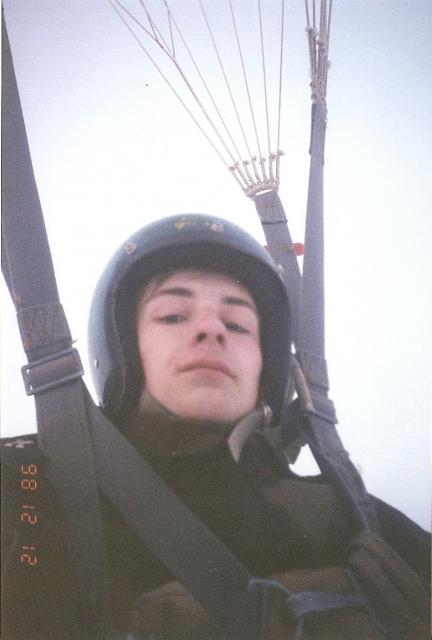 Сам себя с вытнутой руки во время спуска