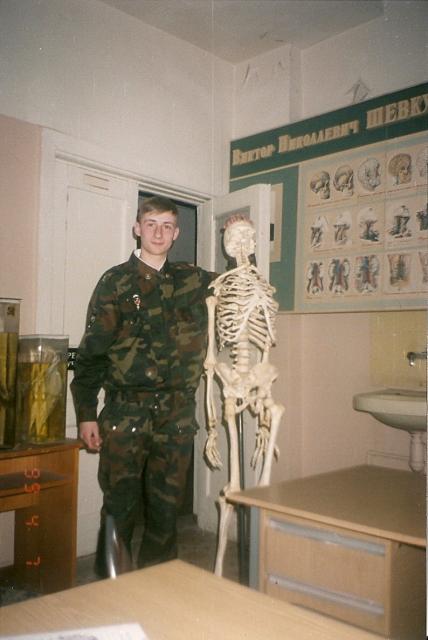 Скелет, кстати, натуральный =)