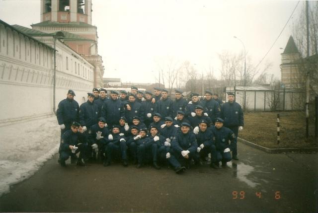 После торжественной отправки автоколонны с гум. помощью в Югославию