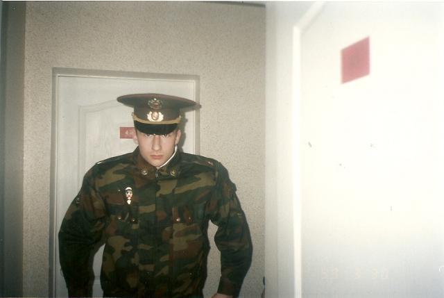 В своем отсеке, чья-то фуражка