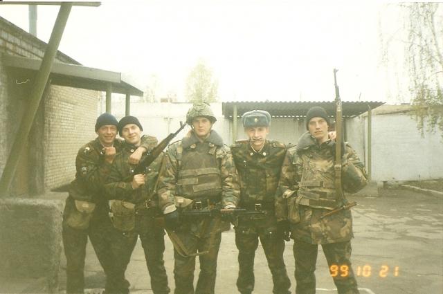 В караульном дворике